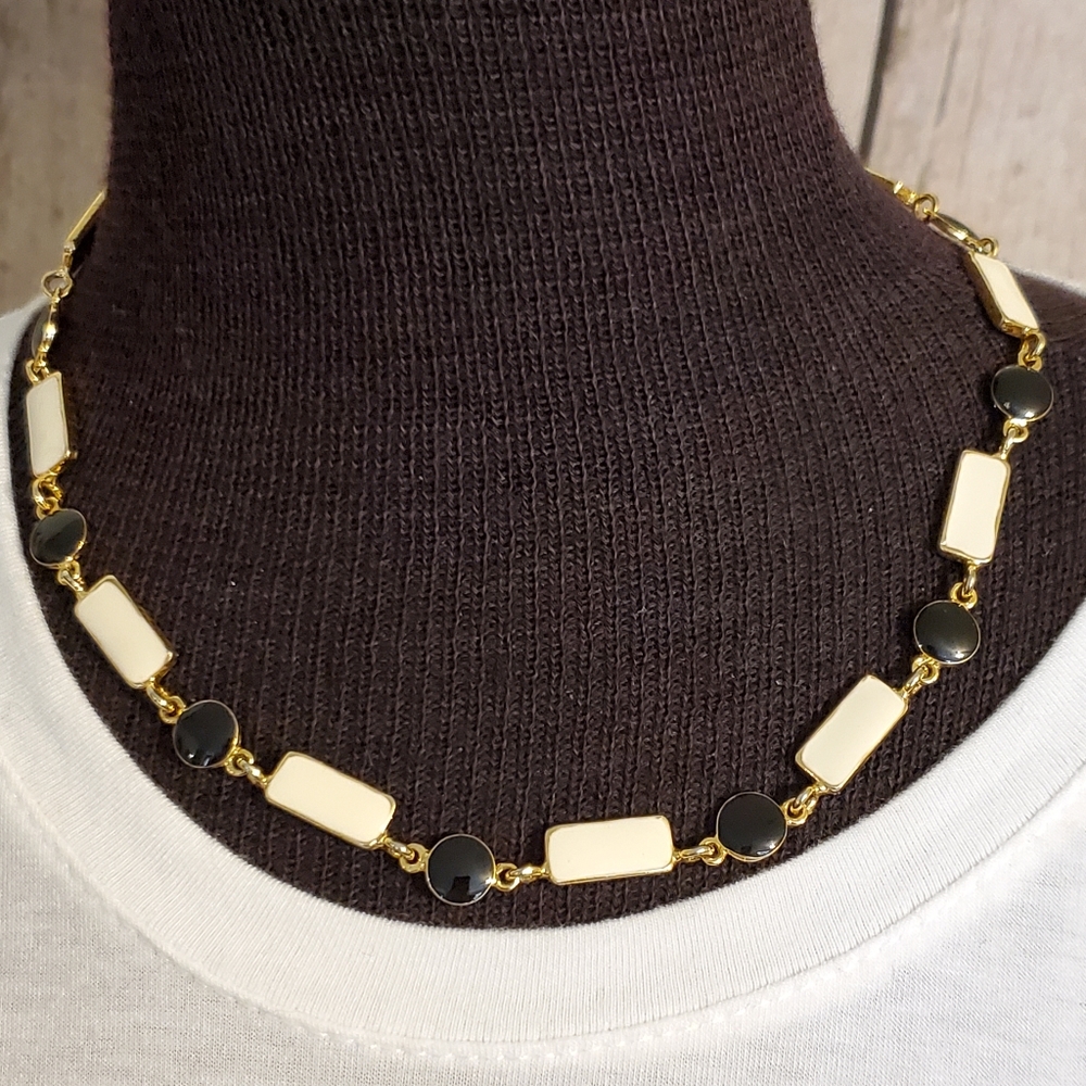 Worthington goldtone, black geometric necklace